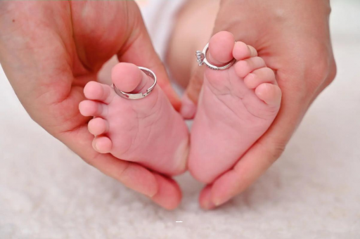 成都试管代怀怀孕各个阶段的症状